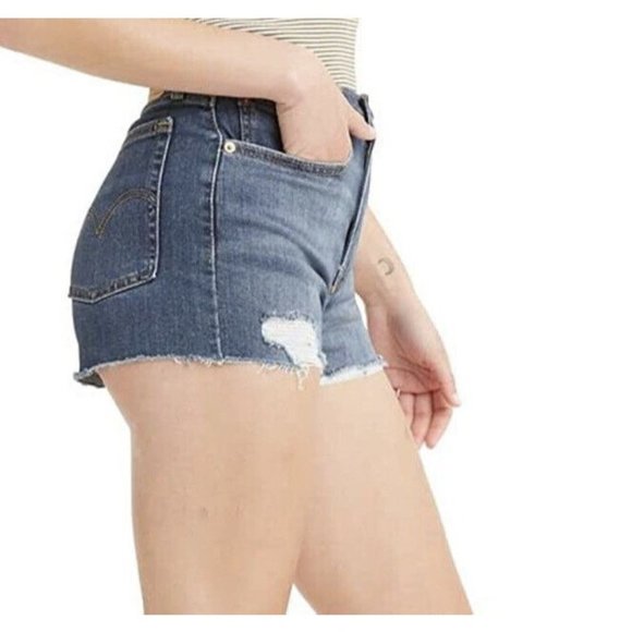 Levi's Women's High Rise Shorts Chelsea When-Dark Indigo Raw Hem Size 25 - Picture 2 of 4